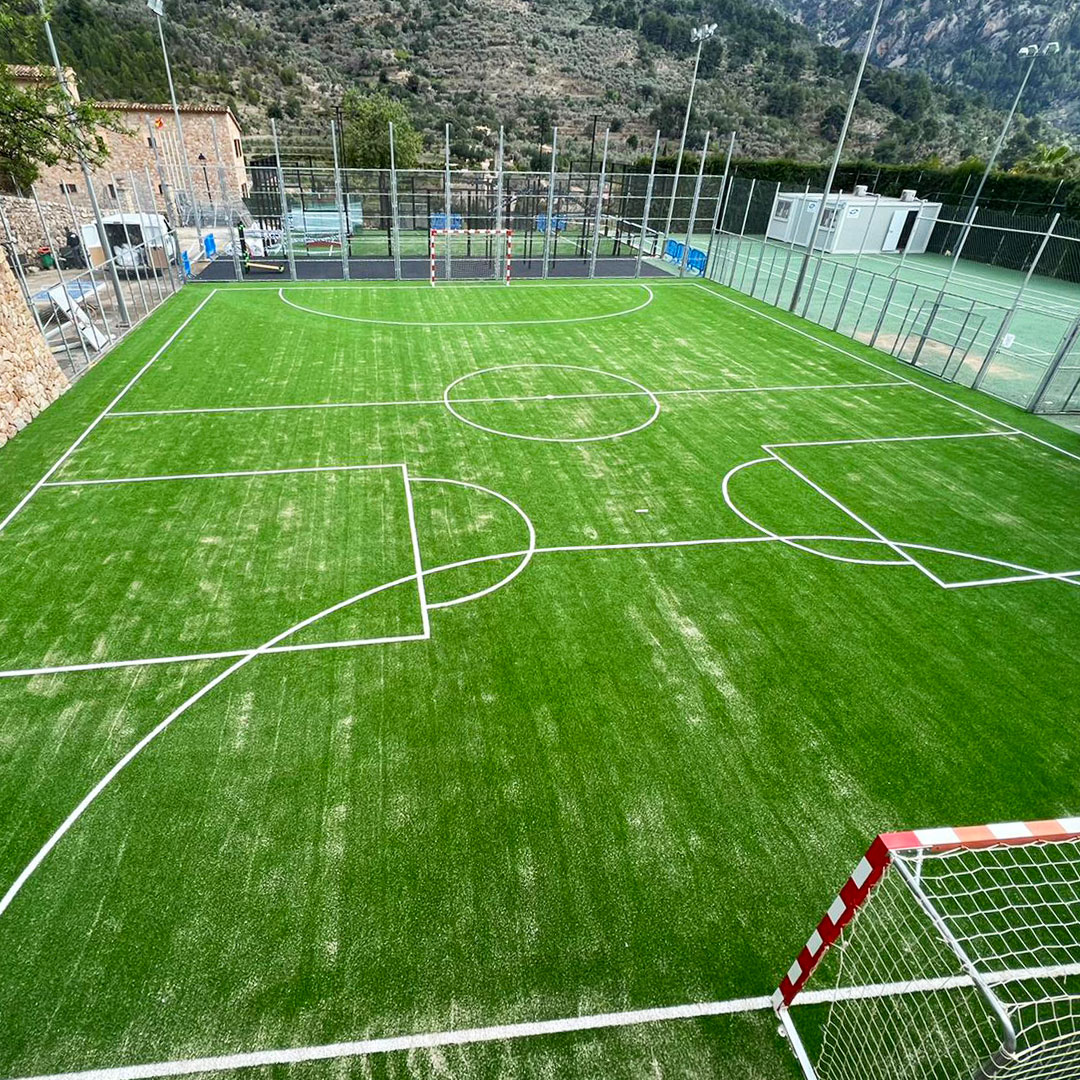mallorca-grass-cesped-articial-campo-futbol(1080x1080)